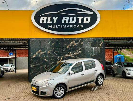 RENAULT SANDERO 1.6 EXPRESSION 8V FLEX 4P MANUAL RENAULT SANDERO 1.6 EXPRESSION 8V FLEX 4P MANUAL